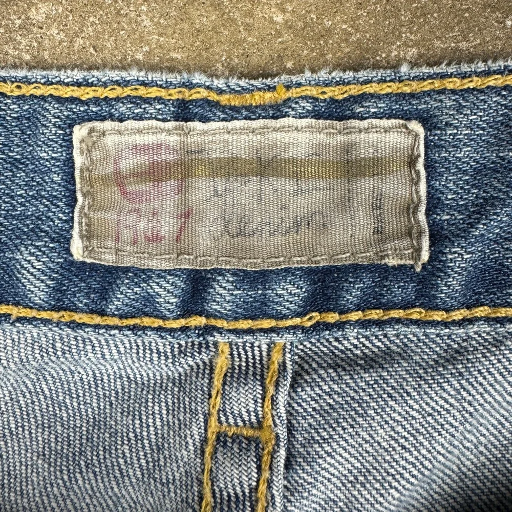 BKE Easy Street Bootcut Jeans Mens 34x33.5‎ Blue Faded Distressed Denim Buckle